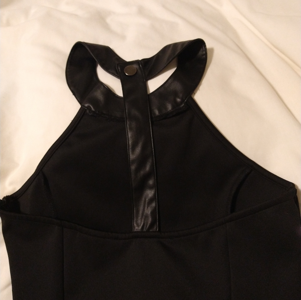 Dress - Picture 2 of 4
